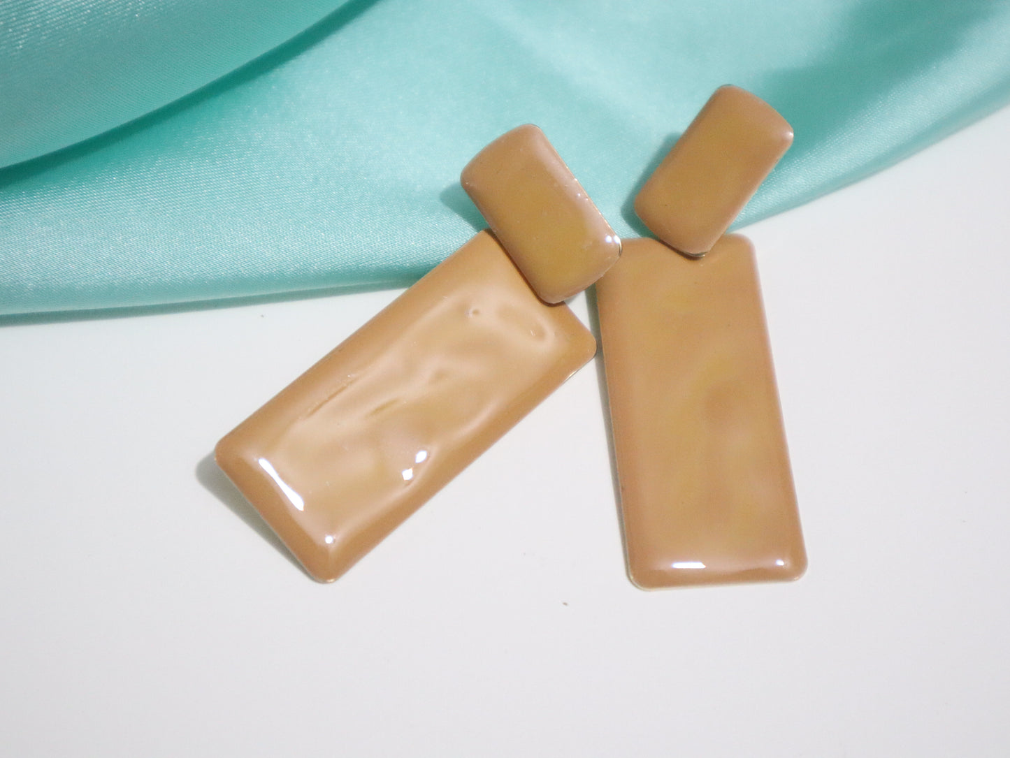 Glossy Caramel Brown Drop Earrings – Modern Statement