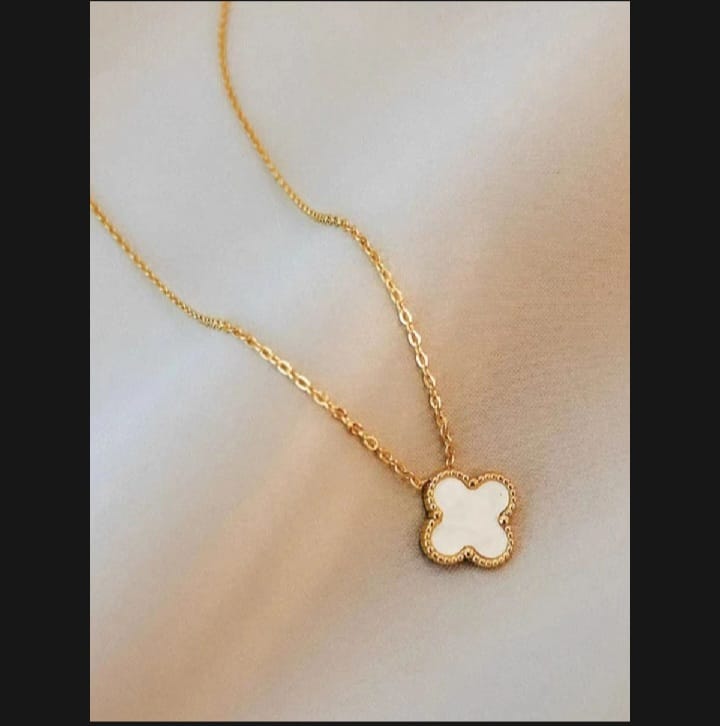 Black 4-Leaf Clover Pendant Necklace with Golden Chain – Lucky Charm Jewelry Gift for Women & Girls korean fashion