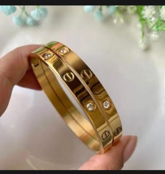 Luxury Golden Stainless Steel Love Bangle Bracelet – Elegant & Timeless Fashion Jewelry for Women , Girls & MAN