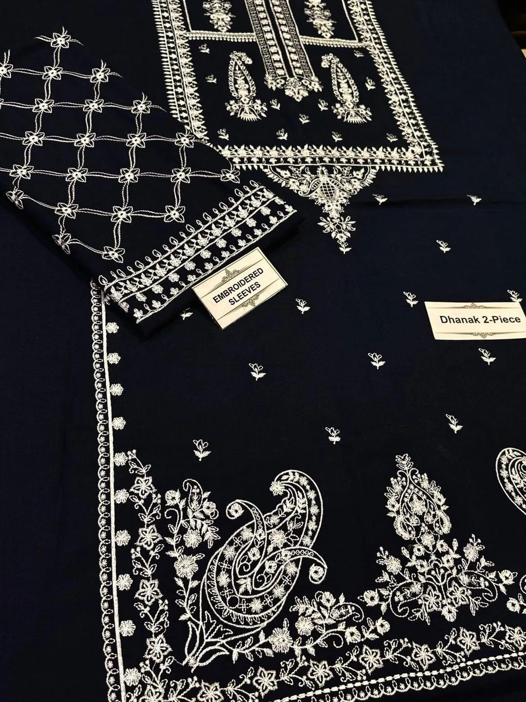 2 Pcs BREEZE DhanakUnstitched Embroidered Suit-KS